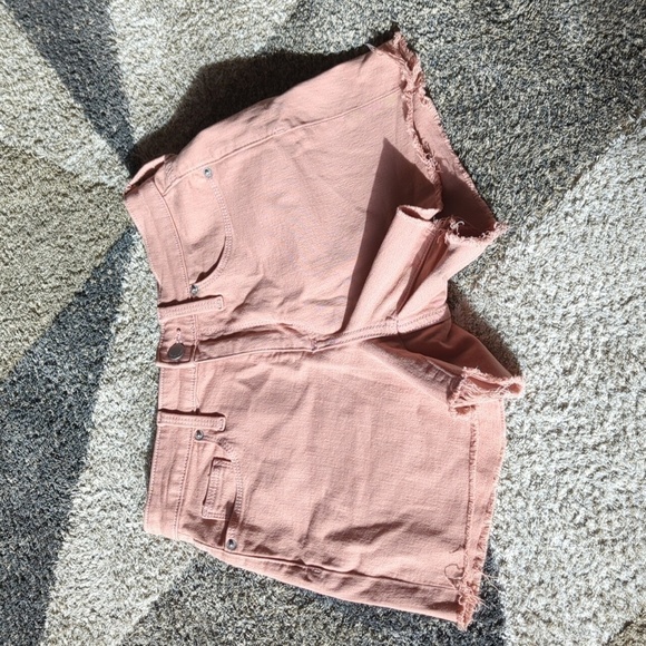 Universal Thread Shorts With Stretch 4" inseam Size 2/26 - Picture 1 of 6